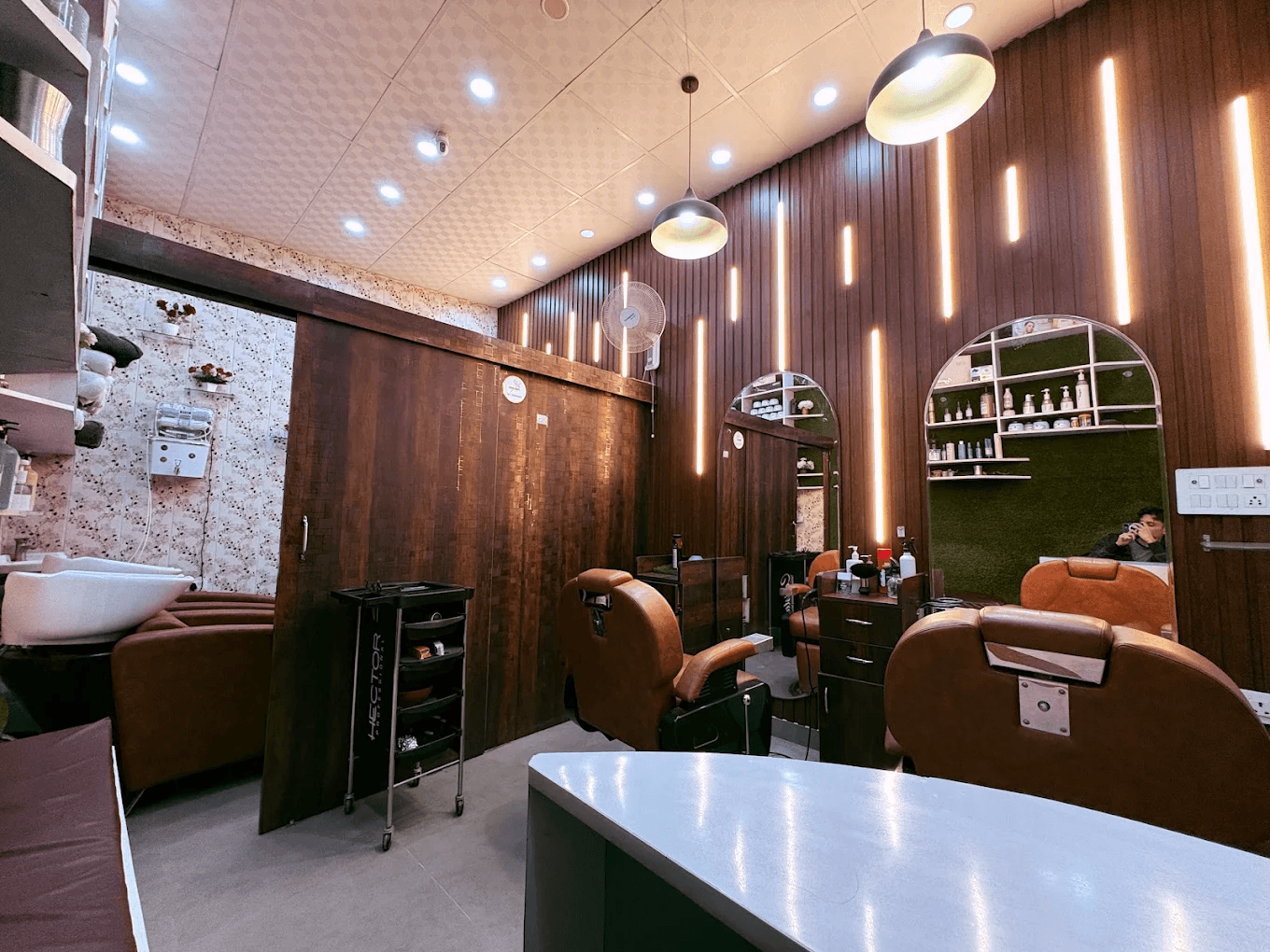 Interior of TPPCC Salon in Saket, New Delhi